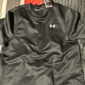 Black Dri Fit Under Armour Long sleeve